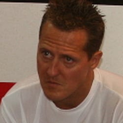 Speed Fever – Auch im Motorradsport zeigt Michael Schumacher seinen alten Ehrgeiz
