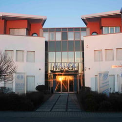 HAUCK Zentrale, Eingangsschilder an den Seiten stammen von mir.