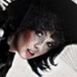 „BLACK RIDINGHOOD“