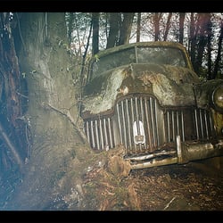 Vinitage Car of Graveyard