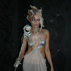 Fantasy-wig with selfmade headpiece