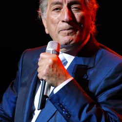Tony Benett