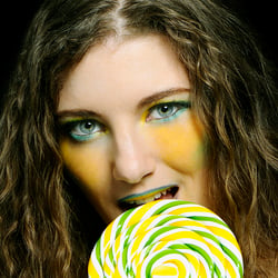 portrait mit loli