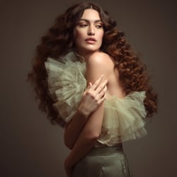Carina Musitowski – Make-up Artistin / Stylistin