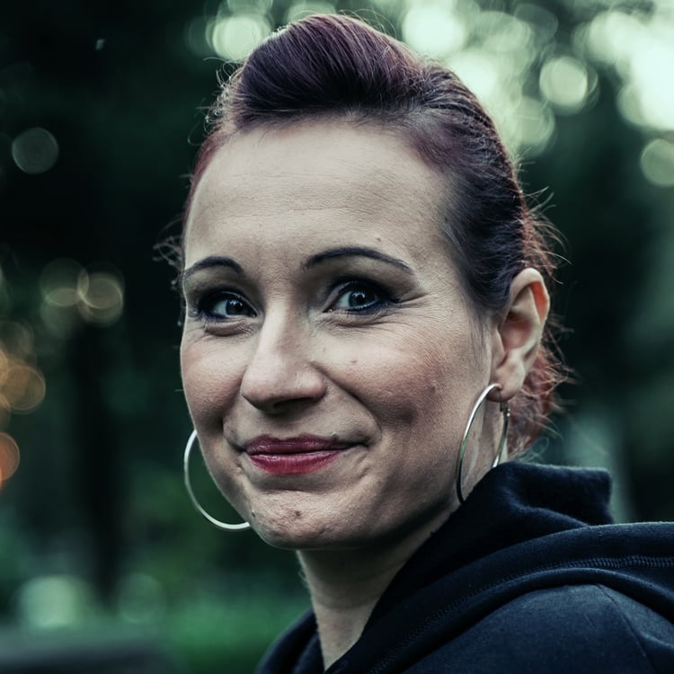 Claudia Hrzán