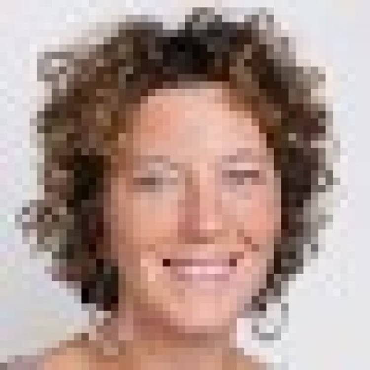 Anne Claire Holland-Jakobi
