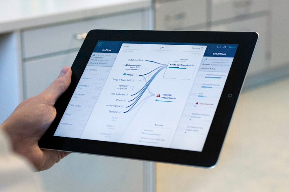 Ada DX ist eine Diagnosetool für Ärzte, das beim Abgleich von Symptomkonstellationen unterstützt und Alternativen abfragt.