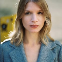 Portrait-Analog-Fotograf-Fotografie-Johannes-Ziegler-München-Deutschland-Photographer-Photography-Mode-Beauty-Germany