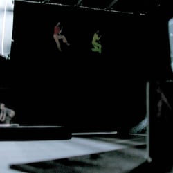 BITS AND PIECES. Raumchoreographie 2003