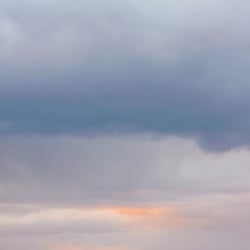 ☁
