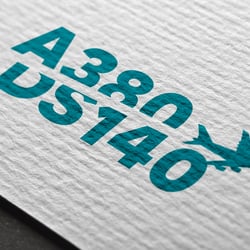 Produktlogo als Teil der Launchkampagne für den A380-Fonds „DS140“ der Dr. Peters Gruppe