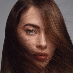 Hairretouching und Skin Retouching Beautyretusche von Maxi de Witt