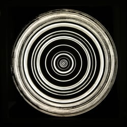 Infinity Mirror Art by Simona Petrauskaite / www.cube999.de