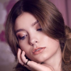 Hair & Make-up