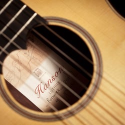 04 Altamira Gitarren