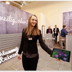 Konzeption Kampagne & VR Messestand „langweilig… oder?!“ (Stauden Ring) I Mehr unter: sarahloewe.carbonmade.com