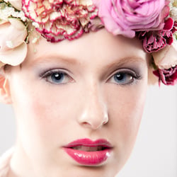 Beauty portrait flowers