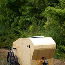Fahrradcamper: fertiger Prototyp im Einsatz