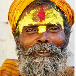 2019−10−06  Kathmandu Pashupatinath Sadhu 02
