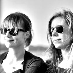 Surfergirls