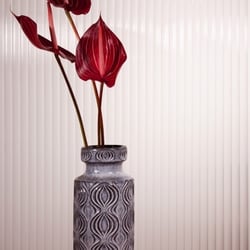 7 Vases