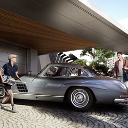 Location 300SL 0041−13
