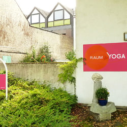 SSENSE DESIGN | RAUM FÜR YOGA