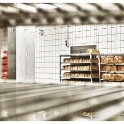 REPORTAGE AIRLINE CATERER