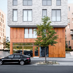 Besuchen Sie www.martinrohrmann.com – oder speziell für Architekturfotografie: www.rohrmann-architektur.de