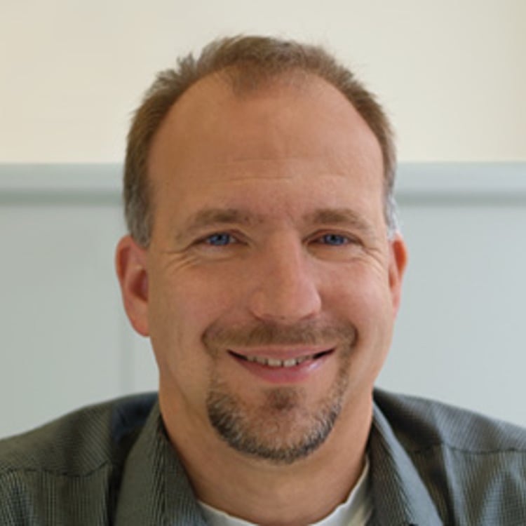 Falk Schüßler