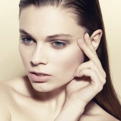 Make Up: Anna Tsoulcha Fotograf: Roman Walczyna