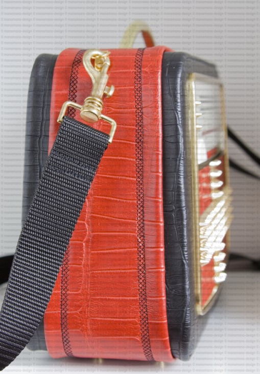 Radiohandtasche Akkord U61 schwarz-rot, Rock ’n Roll