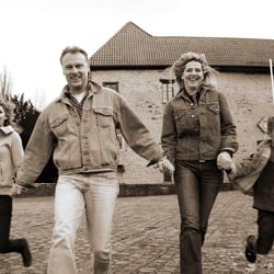 Portrait & Family On Location