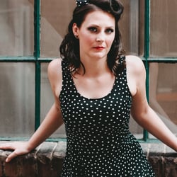 The Pin-Up Girl (50’s) #1