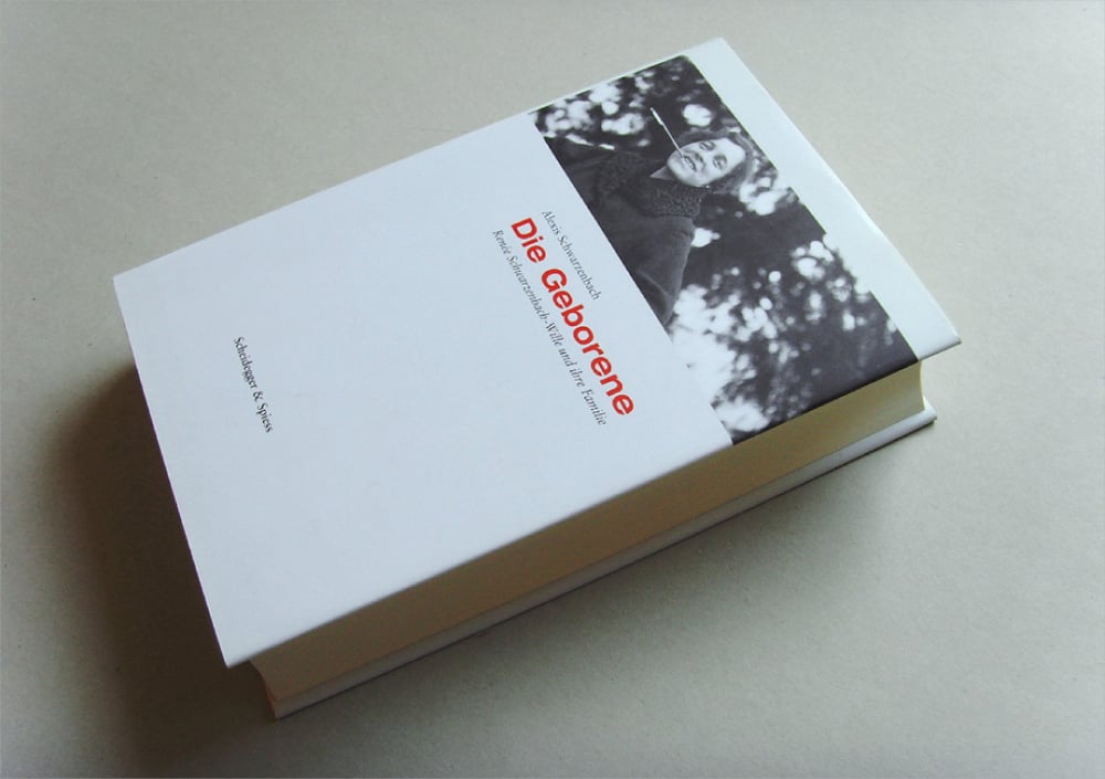 Buchgestaltung ‚Die Geborene‘
