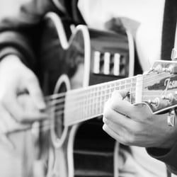 Folk at Seven – bezaubernde Saiten