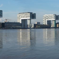 Januar 2011 erstes Hochwasser des Rheinauhafens