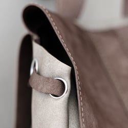 3D-Rendering von Lederrucksack