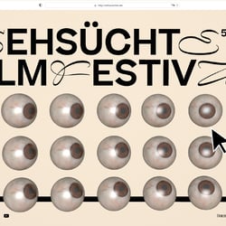 Website: Auf der Startseite folgen Augen mit ihrem Blick der übergroßen Maus und weichen ihr leicht aus