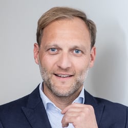 TomekSawer Business Portrait 2