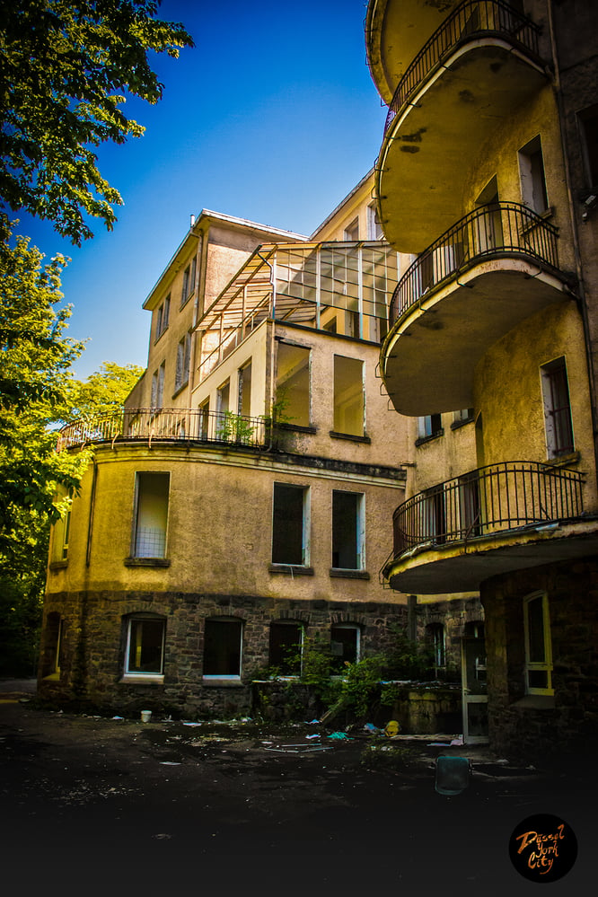 Misplaced Souls: UrbEx Photography