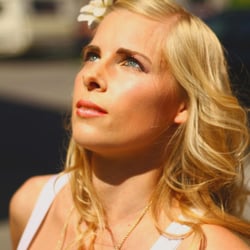 Beauty-Shooting aus der Neujahrsverlosung 2011/2012 – hier: Gewinnerin Valérie