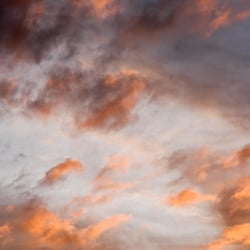 ☁