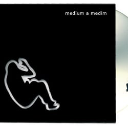 medium a medium | Rauminstallation