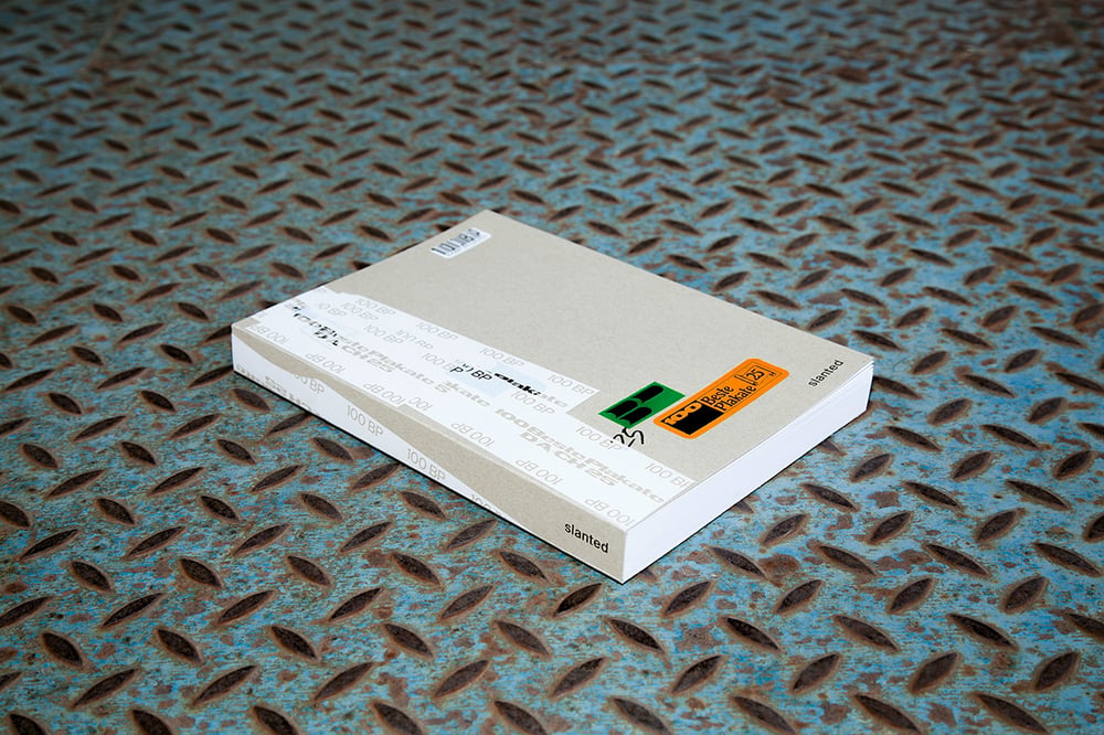 Slanted-100BestePlakate25−01