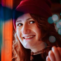 Model: Tamara