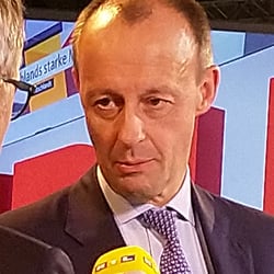 Maske für NTV / RTL  CDU Parteitag