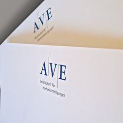 Logo AVE