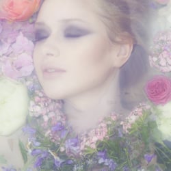 Make Up: Anna Tsoulcha Fotograf: Patrizia Doubek