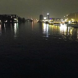 Nacht an der Spree